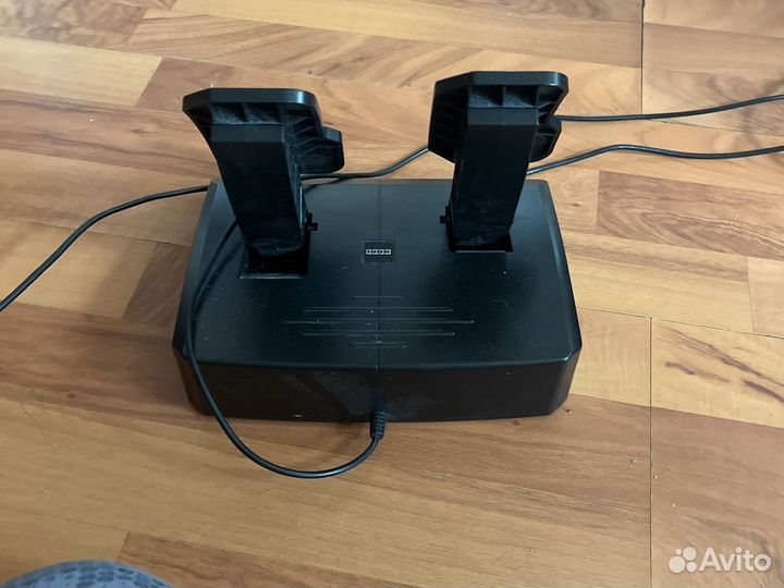 Игровой руль hori RWA