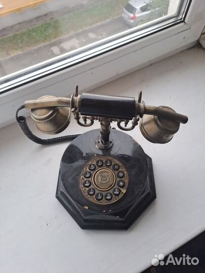 Старый телефон СССР