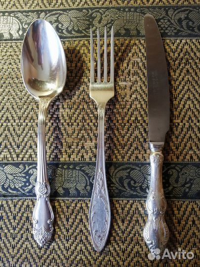 Мельхиоровые столовые приборы. мнц. СССР