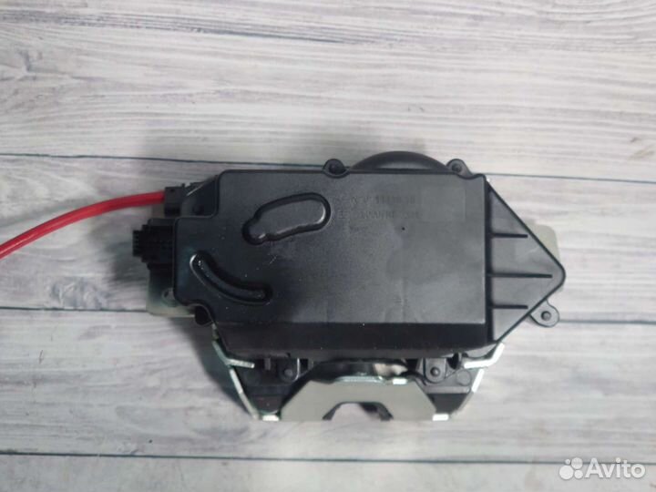 Замок багажника Mercedes Benz ML GL 164