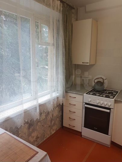 2-к. квартира, 55 м², 2/5 эт.