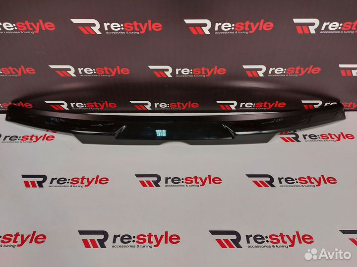 Спойлер Под стекло Toyota Land Cruiser 300 UEcGmd