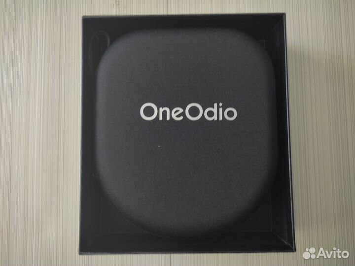 Для Наушников полноразмерных Новый жёсткий кейс