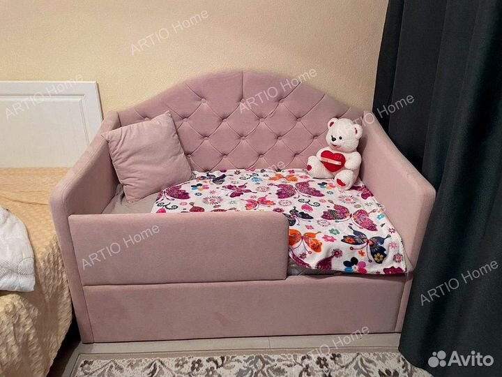 Детская кровать с бортиками