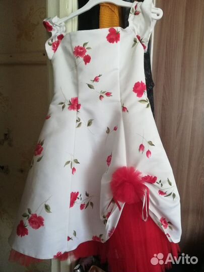 Платье красивое