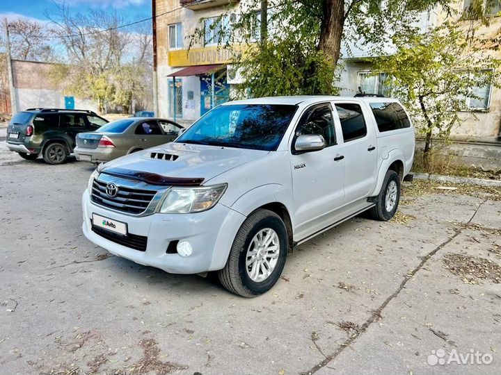 Toyota Hilux 3.0 AT, 2012, 201 000 км