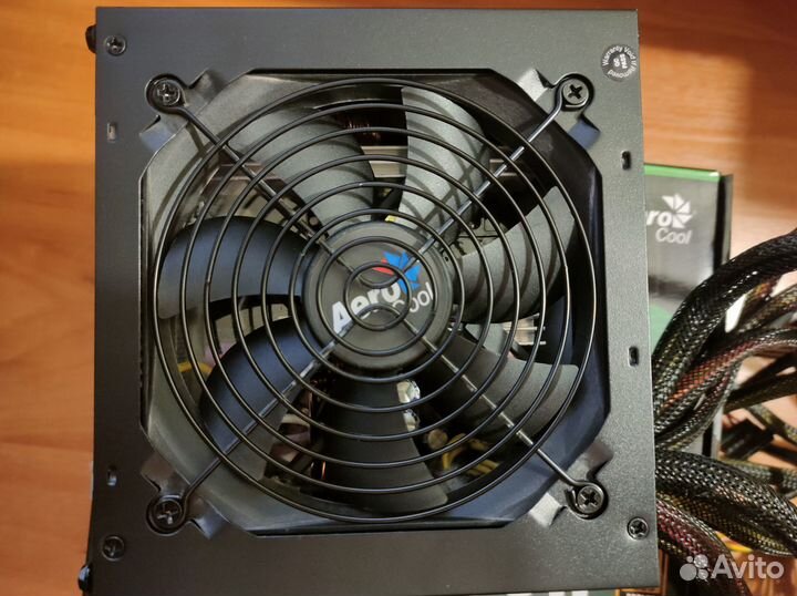 Блок питания AeroCool kcas plus 600W kcas-600 PLU