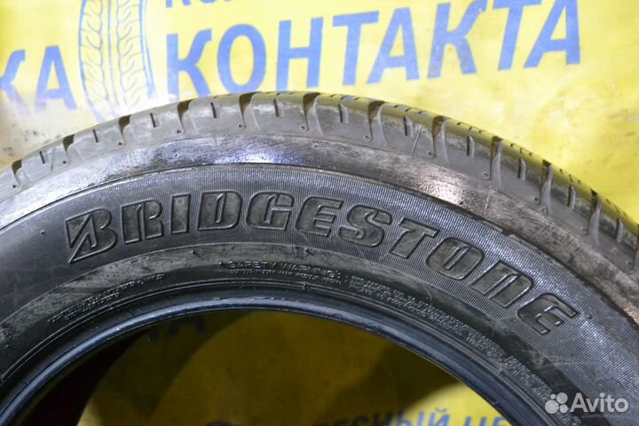 Bridgestone Dueler H/T D687 225/65 R17