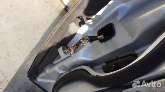 Дверь передняя правая mercedes benz CLS C219 (4LV1