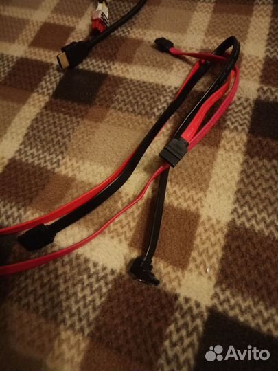 Кабель hdmi 1m / DVI-D 3m / Display Port /sata/VGA