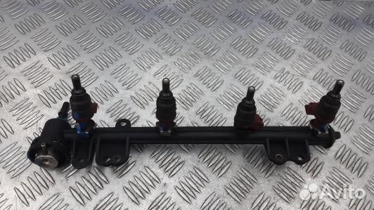 Топливная рампа бензиновая volvo V40 VW (ASE18TJ01