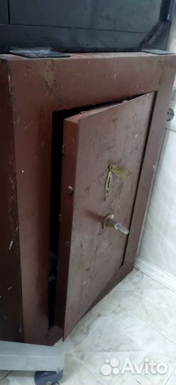 Сейф металлический бу