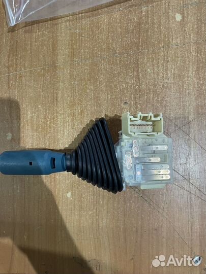 Переключатель направления движения Toyota 7FD