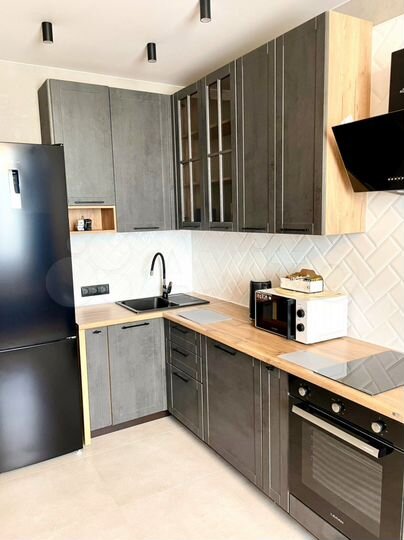 2-к. квартира, 45 м², 14/17 эт.