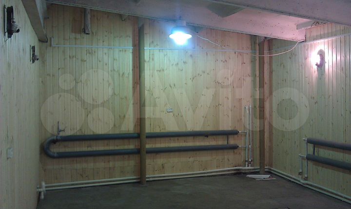 Гараж, > 30 м²