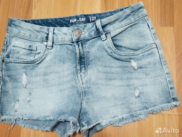 Шорты женские