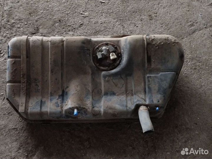 Бак ваз 2110