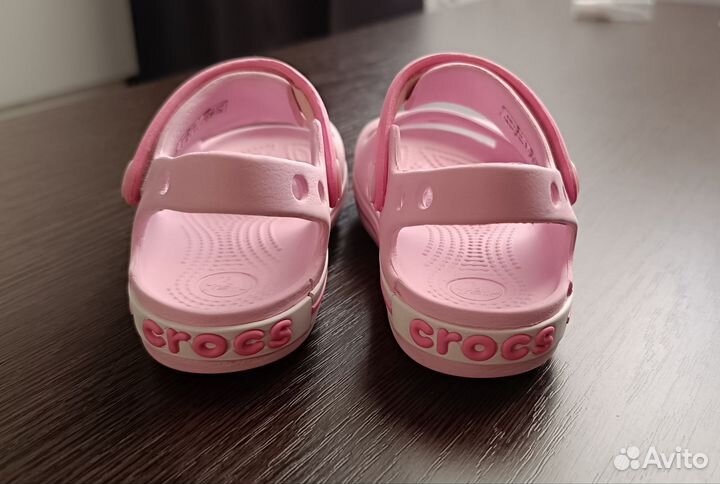 Сандалии crocs c8