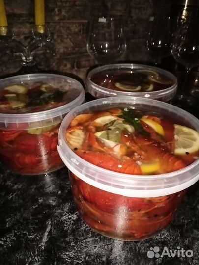 Раки вареные 1кг плюс рассол