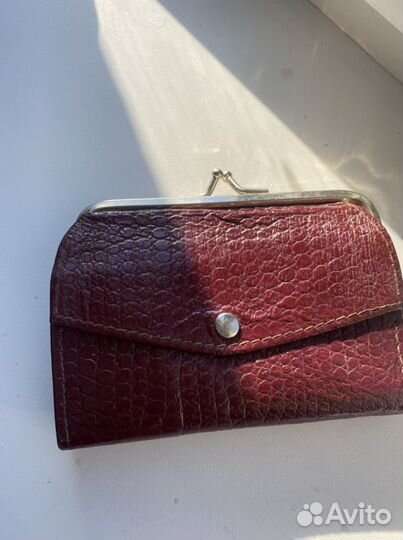 Винтажный бордовый кошелек