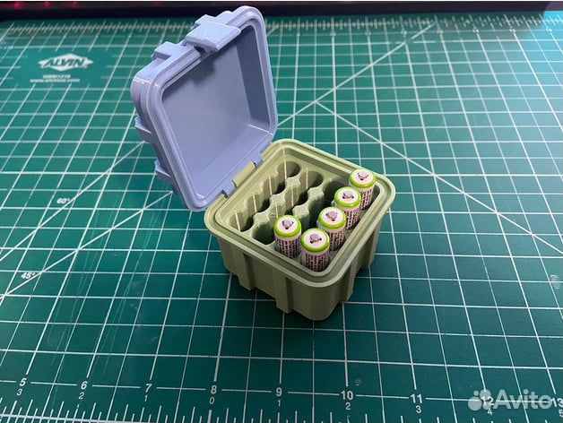 Кейсы для батареек и аккумуляторов 18650