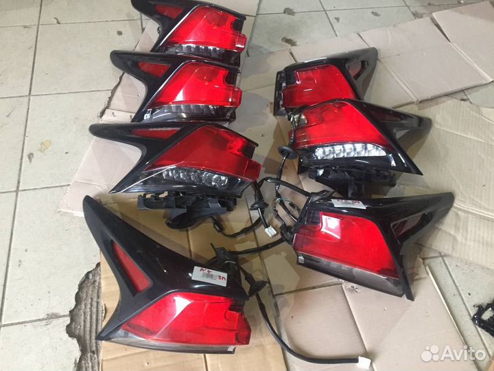 Фонарь внешний Lexus NX 200/300