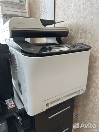 Мфу лазерный цветной Ricoh