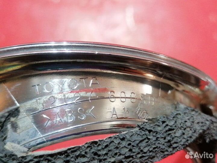 Накладка противотуманной фары Lexus Lx