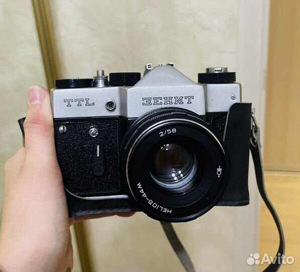 Плёночный фотоаппарат Zenit TTL (1981)