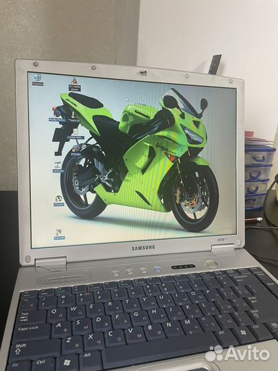 Ноутбук самсунг