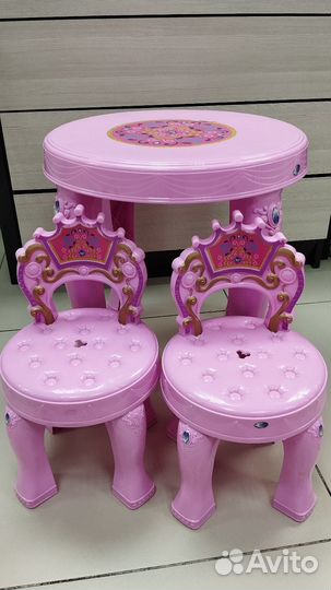 Стол и стулья игрушки