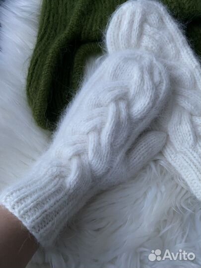 Варежки из пуха норки женские вязаные