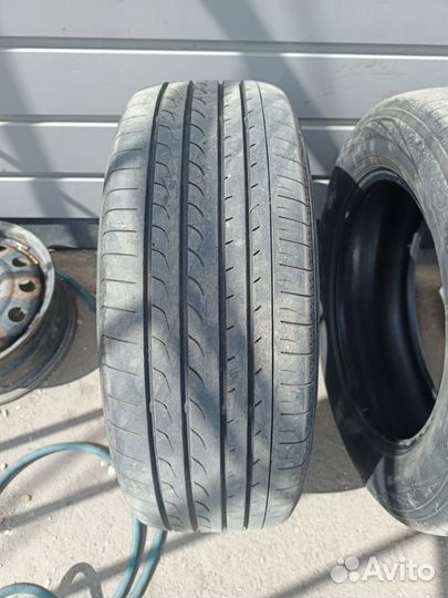 Yokohama BluEarth RV-02 225/60 R17