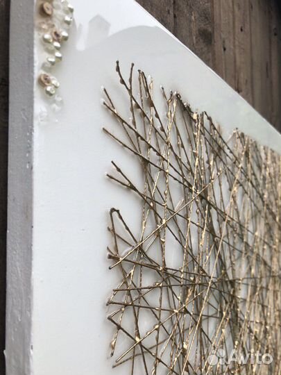 Абстрактная картина. Золотые нити