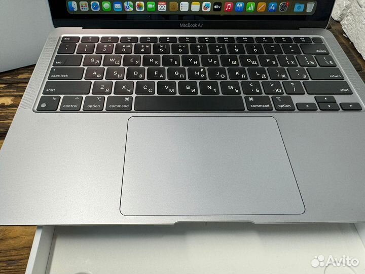 Ультрабук MacBook Air 13inch 202 M1 Core/8гб/256гб