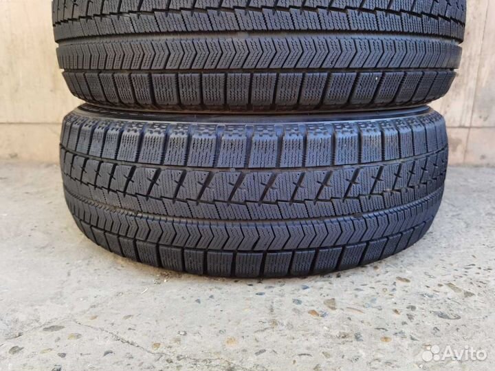 Bridgestone Blizzak VRX 185/60 R15 84Q