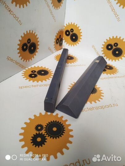 Салазки направляющие komatsu 42N-856-1520