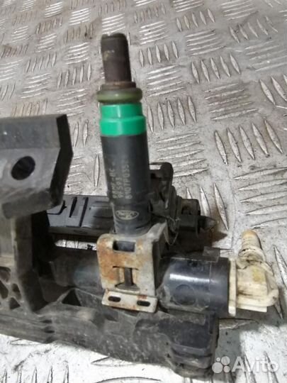 Форсунка двигателя Ford Fusion 2002-2012