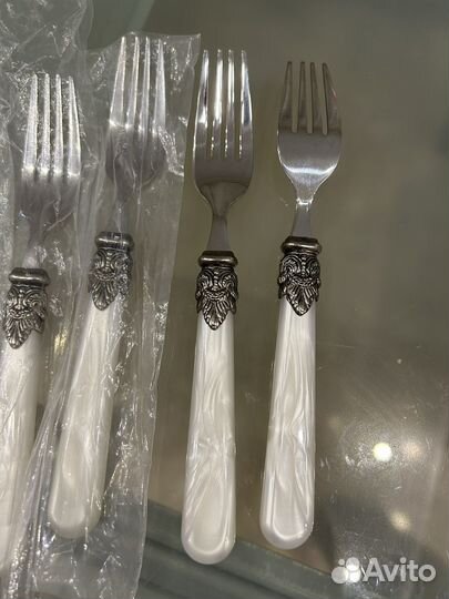 Вилки десертные 8шт новые