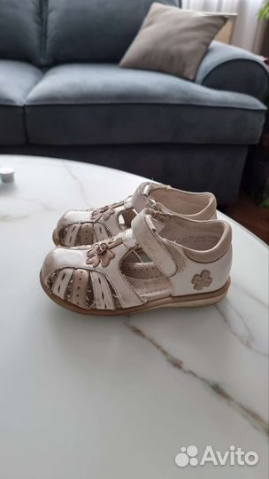 Сандали для девочек