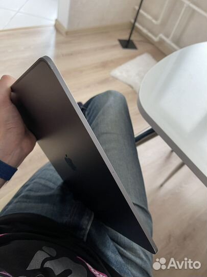 iPad Pro 12.9 2018 (3-е поколение)