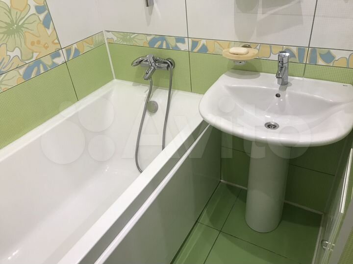 2-к. квартира, 62,2 м², 8/17 эт.