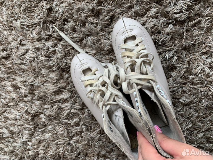 Коньки фигурные