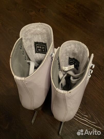 Коньки фигурные