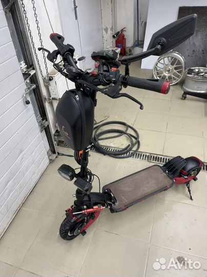 Самокат взрослый электрический Kugoo g1