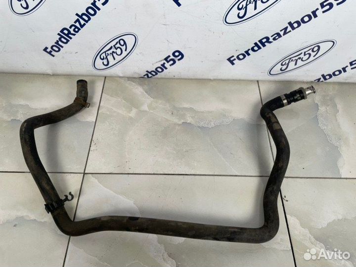 Патрубок системы охлаждения Ford Focus 3 CB8 1.6