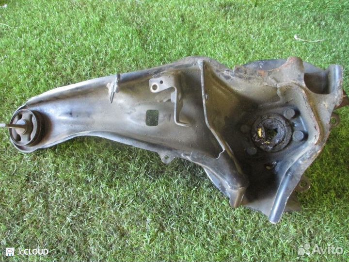 Ступица на mitsubishi outlander CW5W 4B12