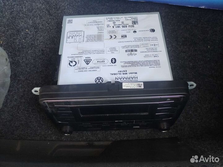 Штатная магнитола на Фольксваген Поло