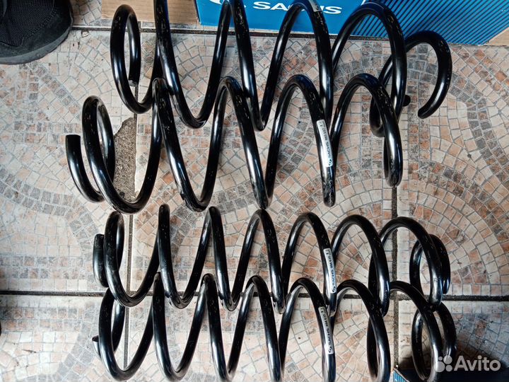 Актавиа а5 комплект навых пружин Sachs