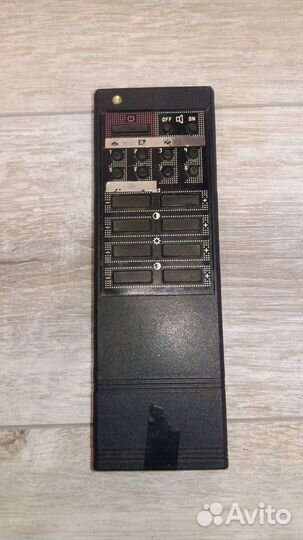 Пульт от видеомагнитофона Электроника